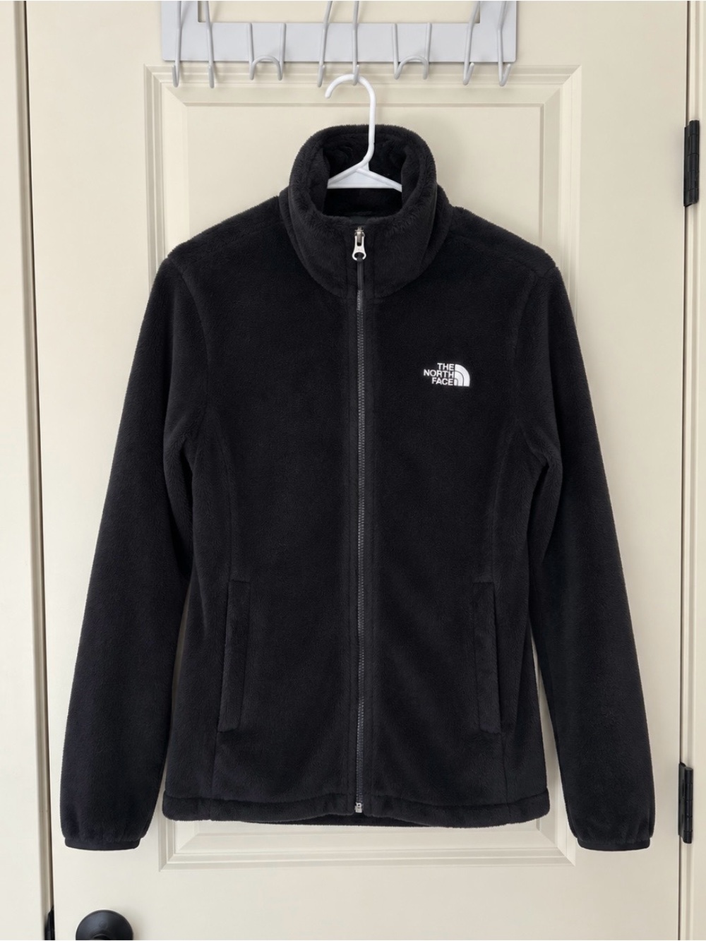 The North Face Women's Black Osito Fleece Jacket